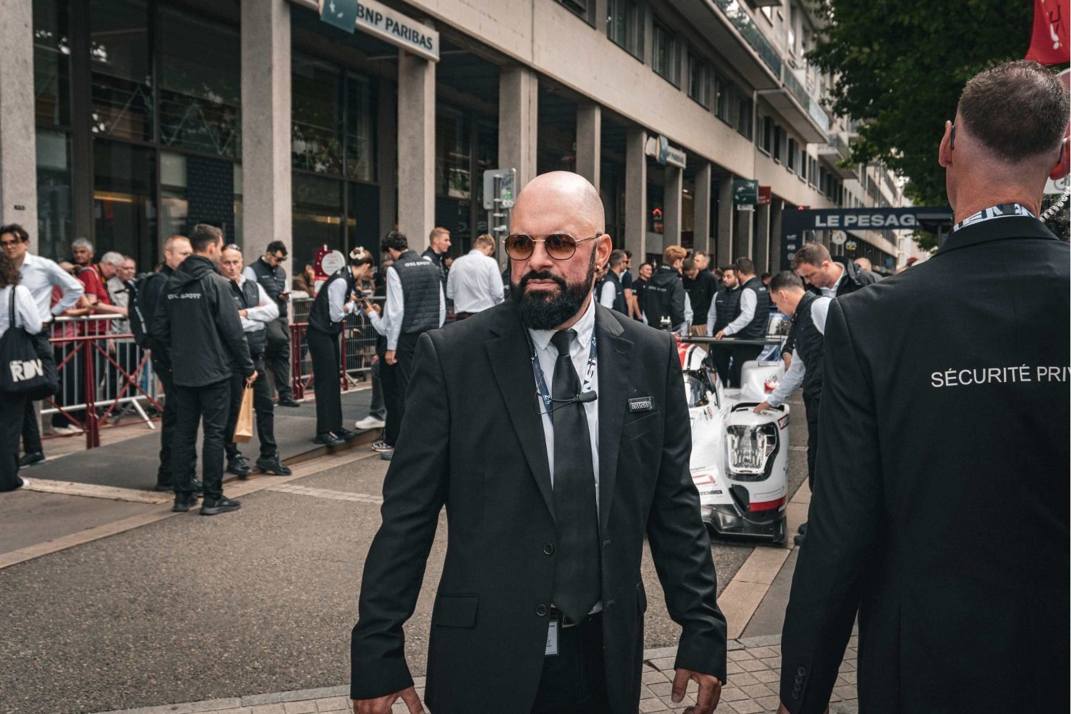 Sécurité sur le paddock et le pesage